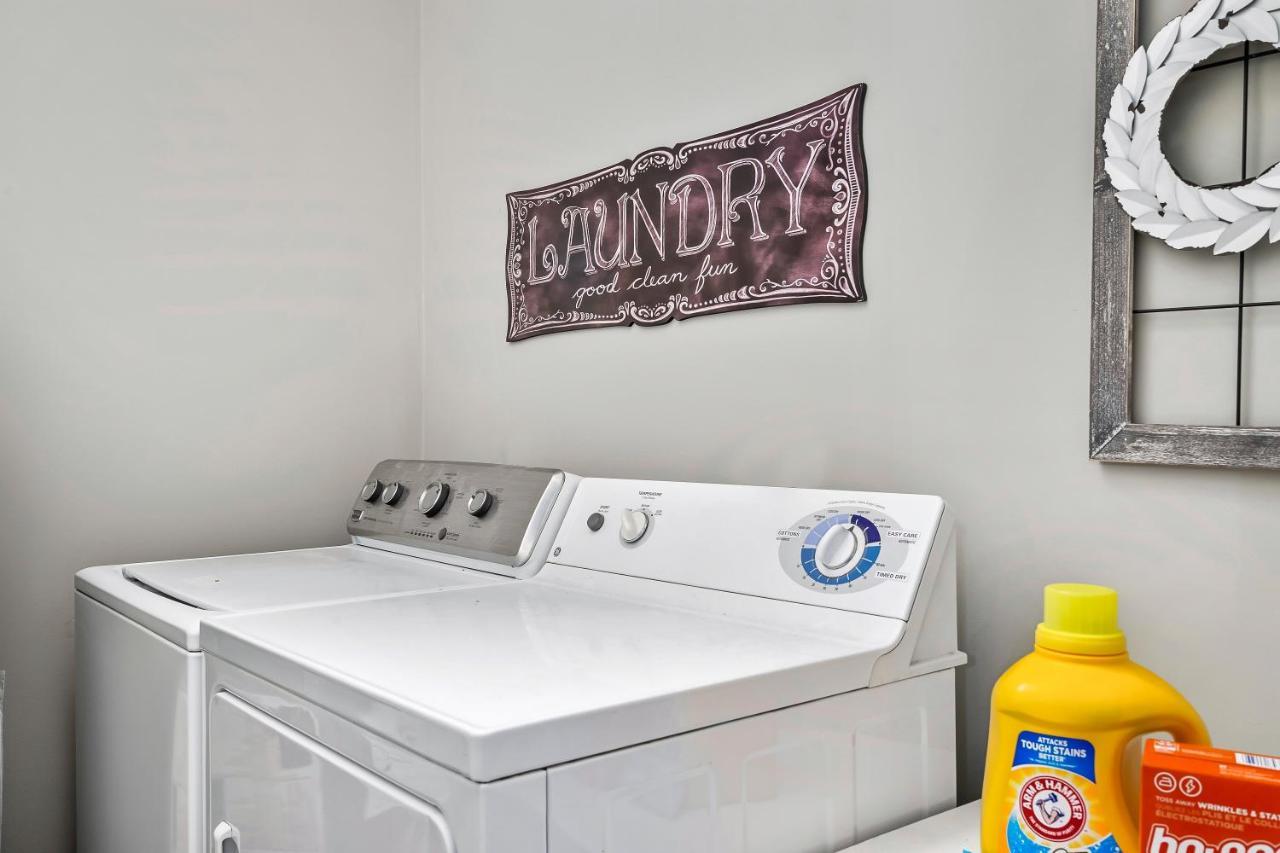 Modern Pigeon Forge Gem Near Dollywood, Gatlinburg & Smokies - 2 Mins To Pkwy & Strip, Hot Tub, Fire Pit, Cable, Hi-Speed Wifi 빌라 외부 사진